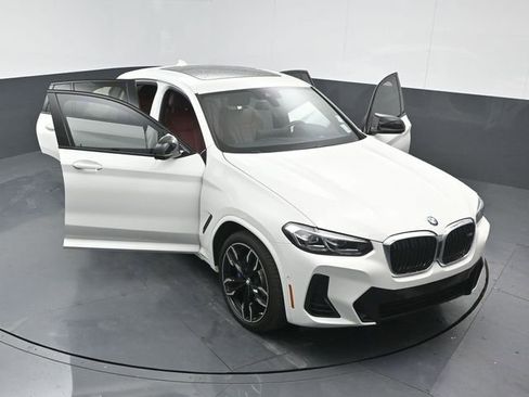 Used 2024 BMW X4 M40i w/ Premium Package image 25