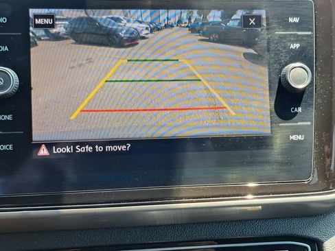 Used 2020 Volkswagen Atlas Cross Sport SEL R-Line FWD image 11