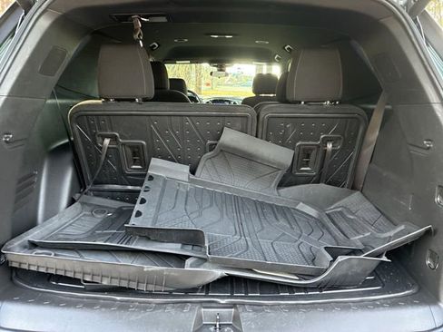 Used 2022 Chevrolet Traverse LT w/ LPO, Floor Liner Package image 17