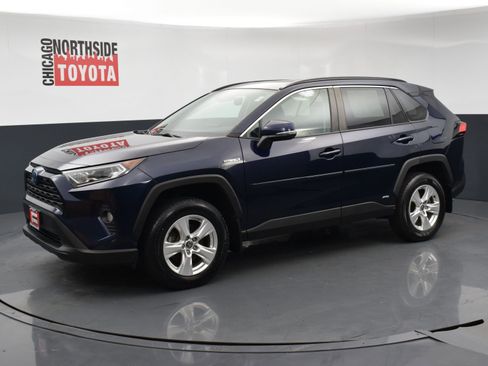 Used 2021 Toyota RAV4 XLE w/ Convenience Package AWD/4WD image 8