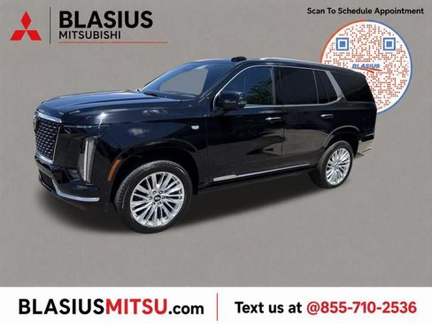 Used 2026 Cadillac Escalade Luxury AWD/4WD image 31