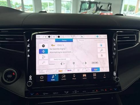 New 2026 Jeep Grand Wagoneer Limited AWD/4WD image 38