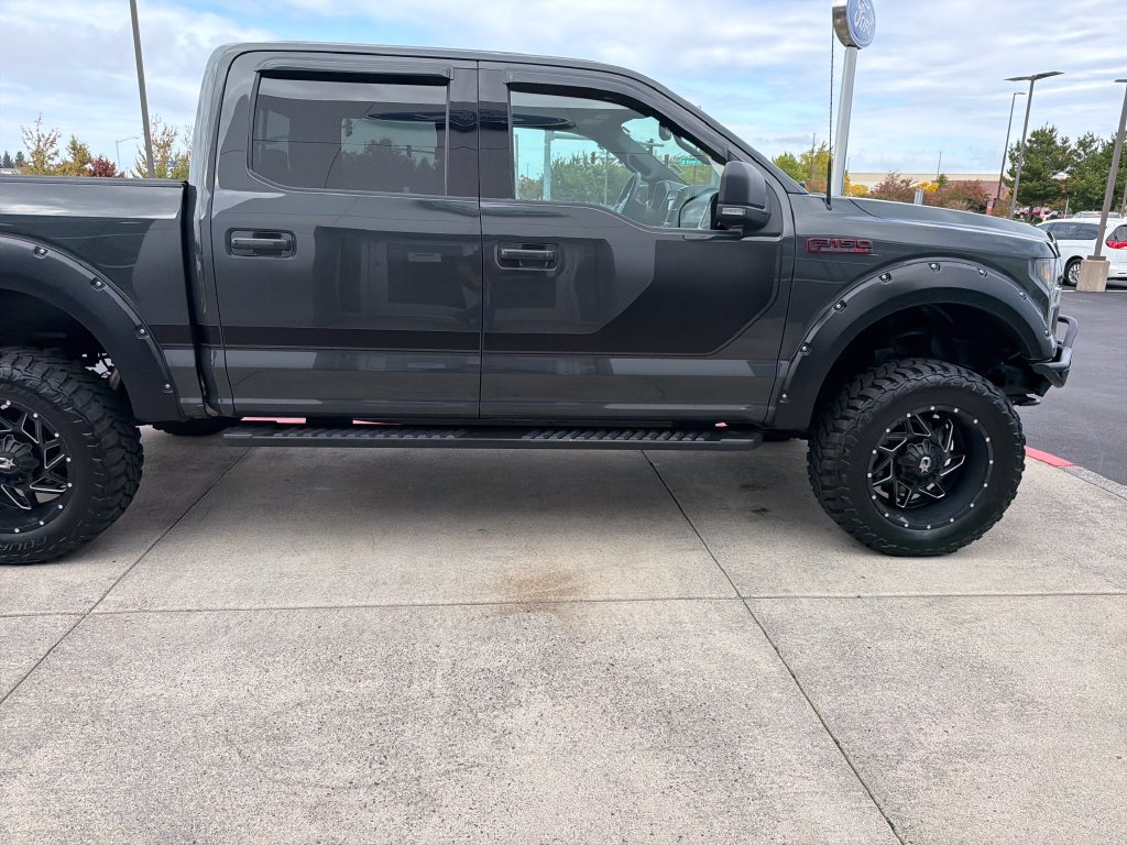 Used 2017 Ford F150 XLT w/ Equipment Group 302A Luxury AWD/4WD image 5