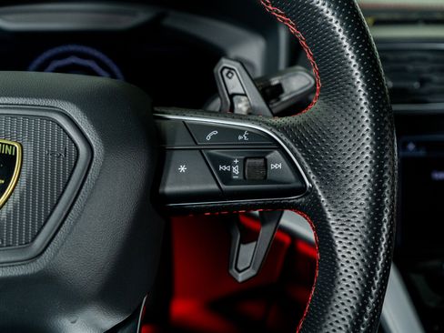 Used 2020 Lamborghini Urus image 46