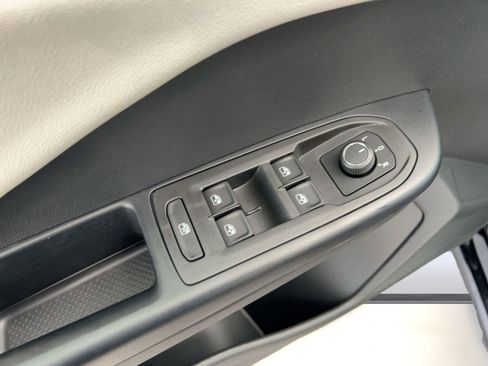 New 2026 Volkswagen Taos S image 13