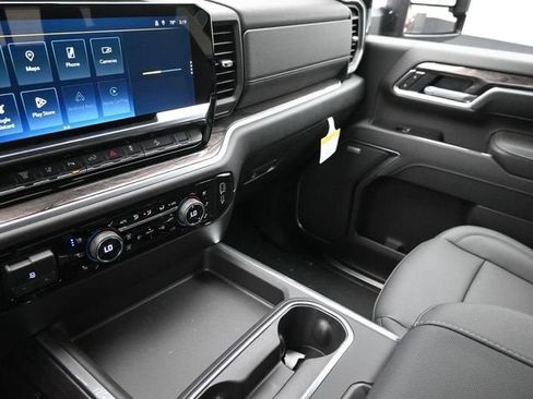 New 2026 Chevrolet Silverado 2500 LTZ w/ LTZ Convenience Package AWD/4WD image 29