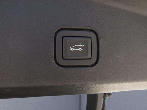 Used 2024 Cadillac Lyriq Sport RWD image 13