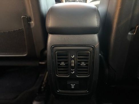 Used 2012 Jeep Grand Cherokee Laredo image 66
