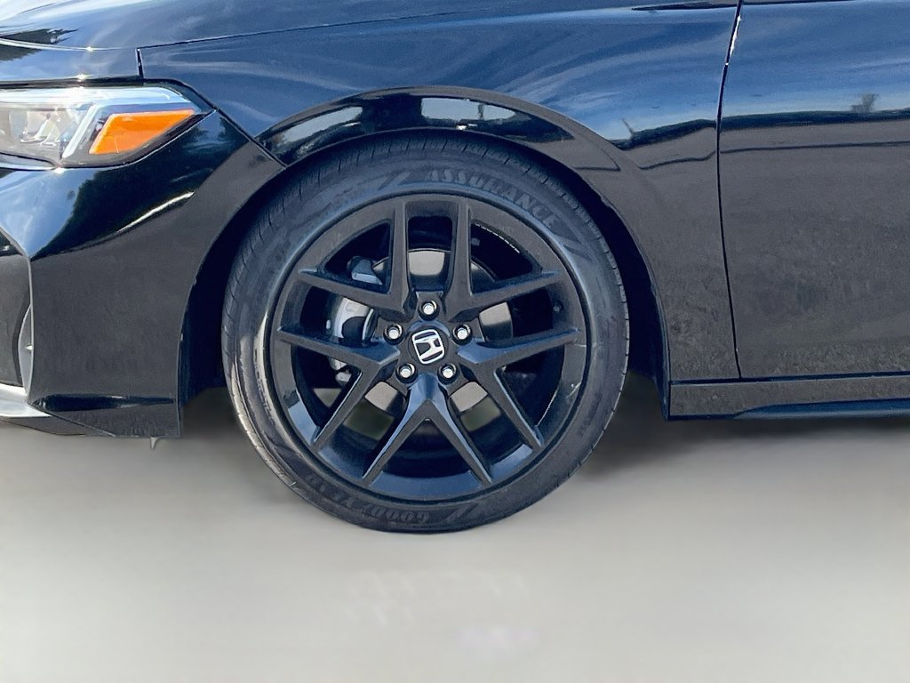 Used 2025 Honda Civic Sport image 28
