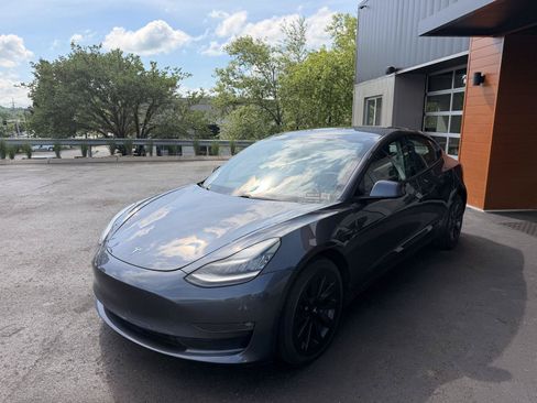 Used 2021 Tesla Model 3 Long Range AWD/4WD image 4