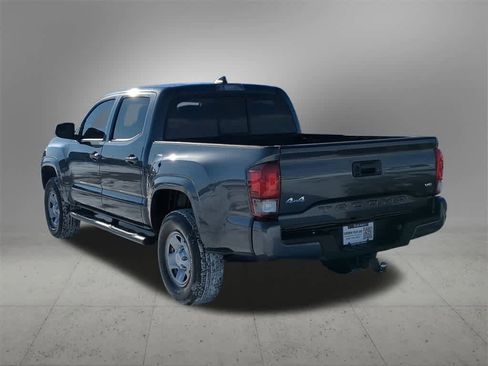 Used 2020 Toyota Tacoma SR image 4