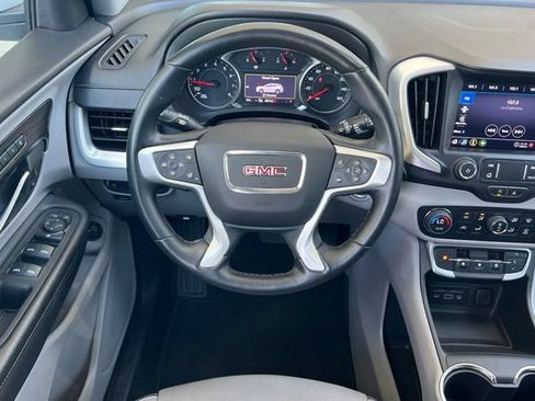 Used 2023 GMC Terrain SLT AWD/4WD image 17