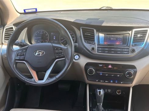 Used 2017 Hyundai Tucson Sport image 19