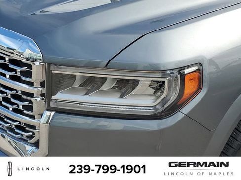 Used 2021 GMC Acadia Denali w/ Denali Ultimate Package image 14