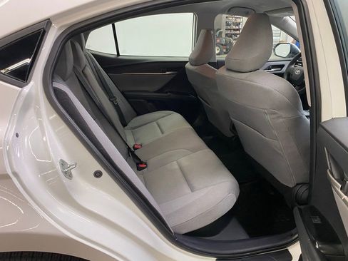 Used 2025 Toyota Camry LE w/ Convenience Package image 34