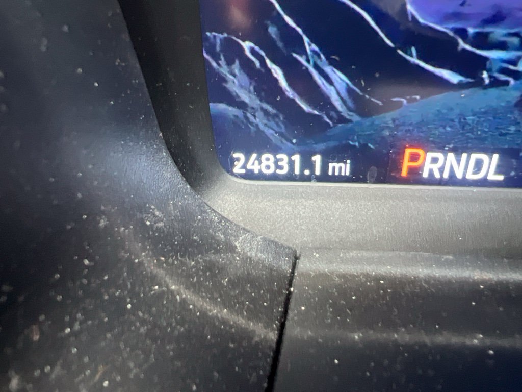 Used 2025 Ford Explorer Active AWD/4WD image 6