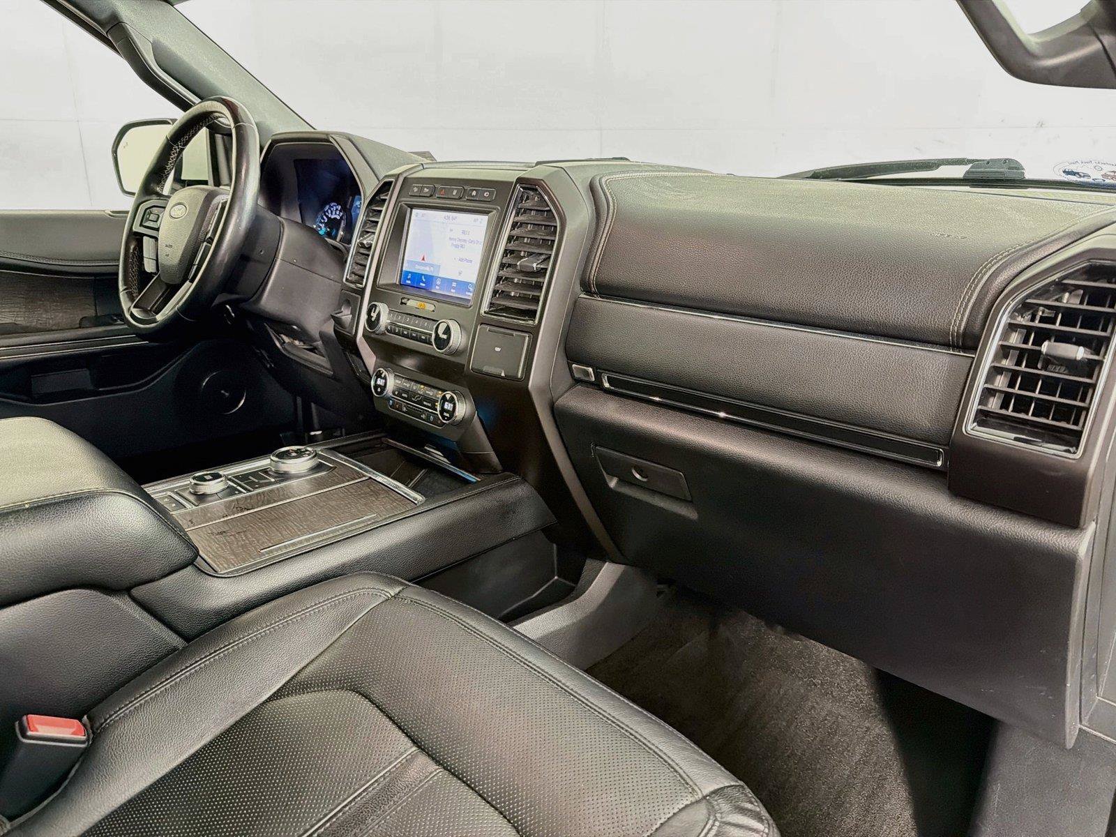 Used 2020 Ford Expedition Limited w/ Equipment Group 302A AWD/4WD image 33