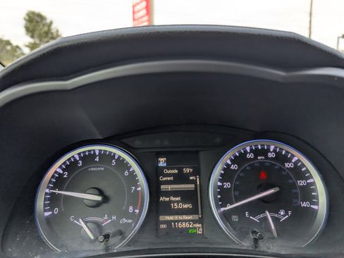 Used 2018 Toyota Highlander XLE image 22