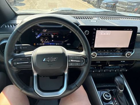 Used 2023 Chevrolet Colorado ZR2 w/ ZR2 Convenience Package III AWD/4WD image 10