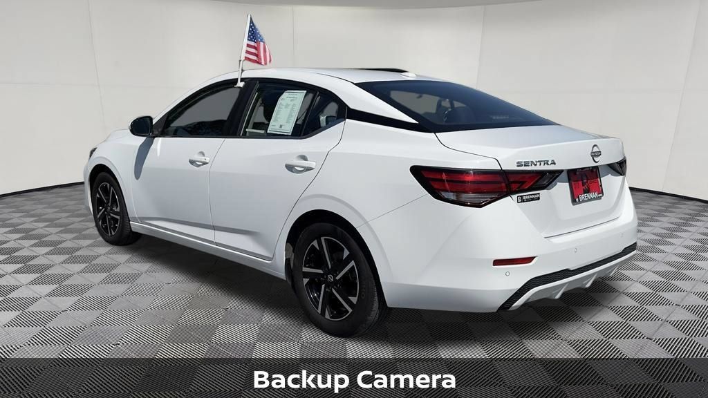 Used 2024 Nissan Sentra SV FWD image 3