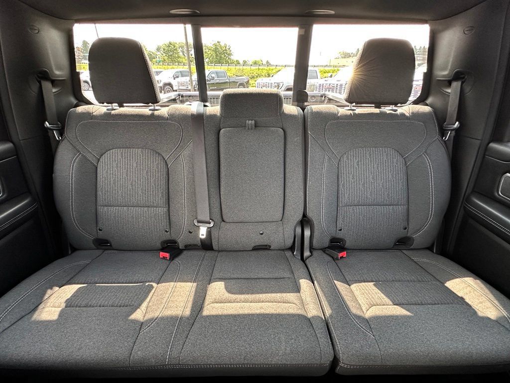 Used 2019 RAM 1500 Big Horn AWD/4WD image 27