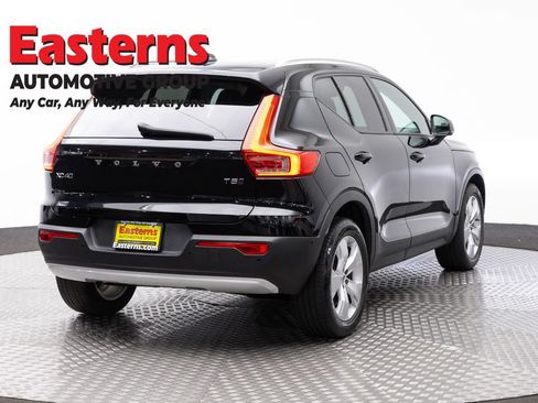Used 2019 Volvo XC40 T5 Momentum AWD/4WD image 6