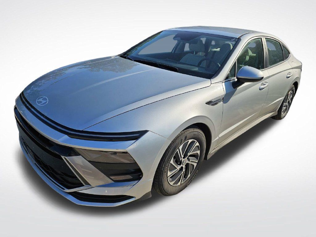 Certified 2026 Hyundai Sonata Blue FWD image 8