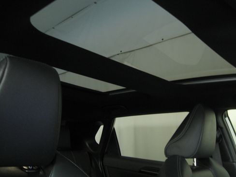 Used 2024 Toyota bZ4X AWD image 3