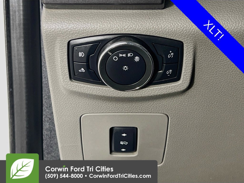 Used 2017 Ford F150 XLT w/ Equipment Group 302A Luxury AWD/4WD image 17