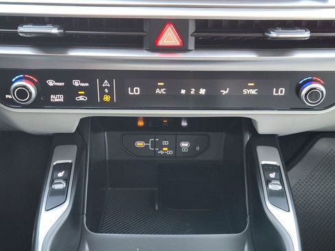 New 2026 Kia Sorento S w/ S Panoramic Sunroof Package image 28