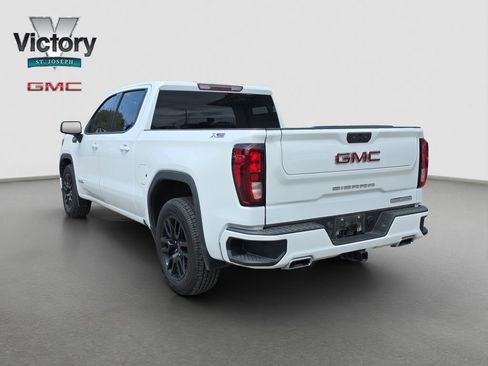 Used 2022 GMC Sierra 1500 Elevation w/ X31 Off-Road Package AWD/4WD image 15