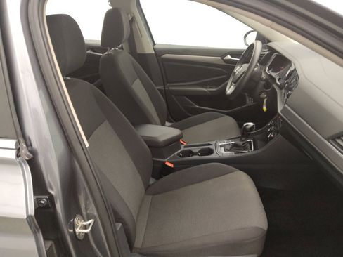 Used 2021 Volkswagen Jetta SE FWD image 21