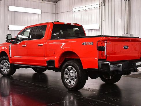 Used 2025 Ford F350 Lariat w/ Chrome Package AWD/4WD image 5