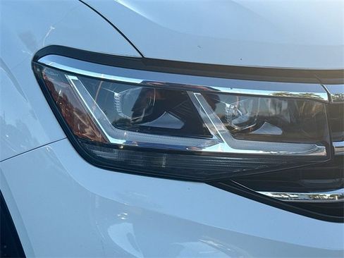 Used 2023 Volkswagen Atlas SE image 35