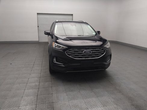 Used 2020 Ford Edge Titanium FWD image 14