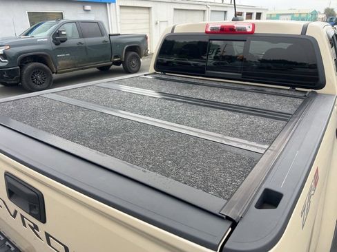 Used 2021 Chevrolet Colorado ZR2 image 24