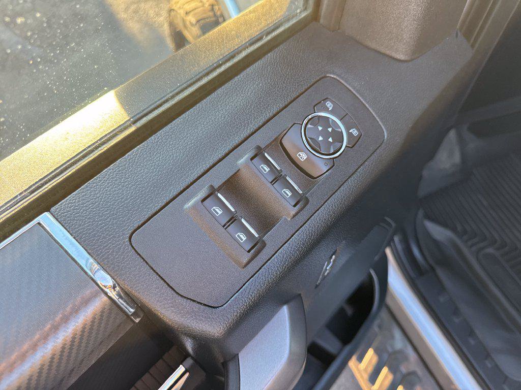Used 2020 Ford F150 XLT w/ Equipment Group 302A Luxury AWD/4WD image 17