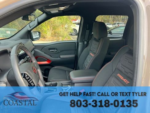 Used 2024 Nissan Frontier PRO-4X w/ Technology Package image 11