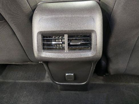 Used 2018 Chevrolet Equinox LS FWD image 39