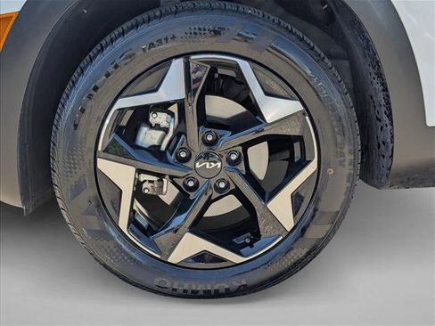 Used 2025 Kia Seltos S FWD image 24