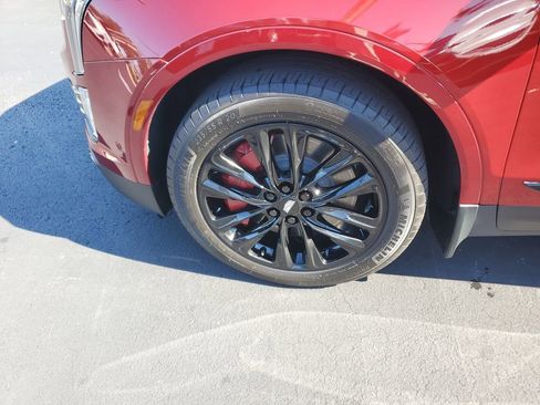 Certified 2023 Cadillac XT5 Sportv w/ Technology Package image 12