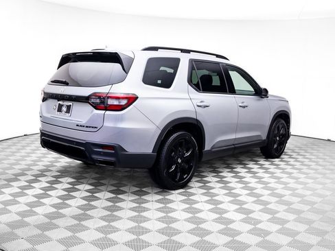 New 2026 Honda Pilot Black Edition image 6