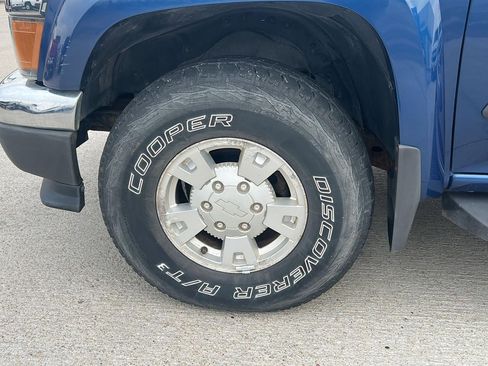 Used 2005 Chevrolet Colorado LS image 9