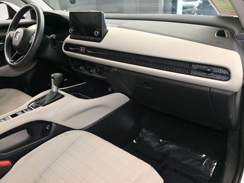 Used 2023 Honda HR-V LX image 28