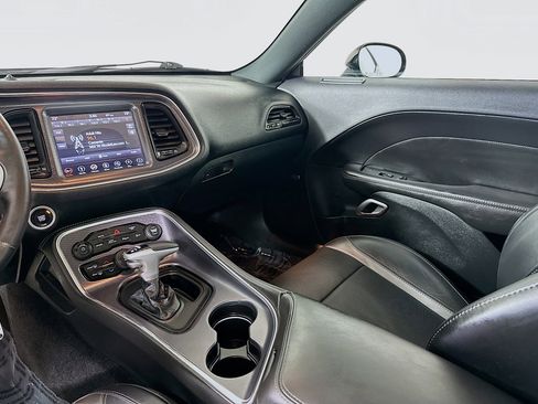 Used 2018 Dodge Challenger GT w/ Driver Convenience Group image 24