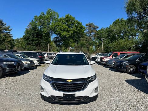 Used 2019 Chevrolet Equinox LT AWD/4WD image 2