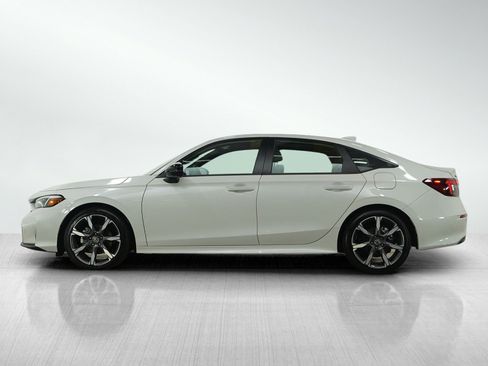 Used 2025 Honda Civic Sport Touring image 2