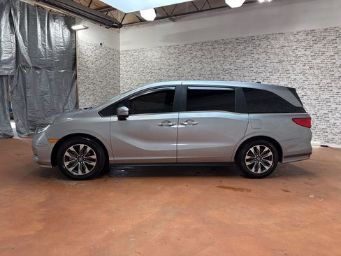 Used 2023 Honda Odyssey EX-L image 5