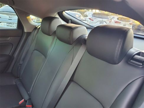 Used 2023 Acura Integra image 12