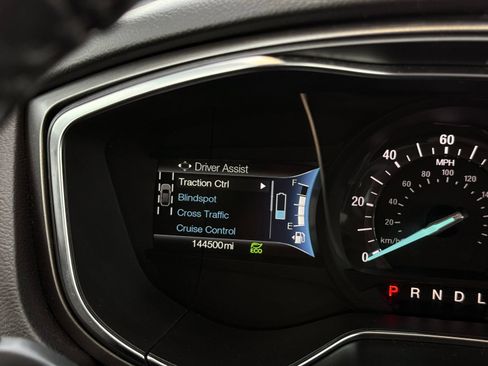Used 2018 Ford Fusion SE w/ Equipment Group 602A FWD image 32